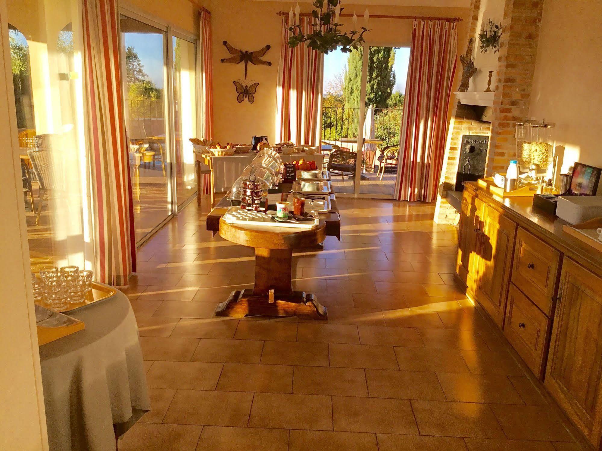 Hotel Bellerive Rasteau Eksteriør bilde